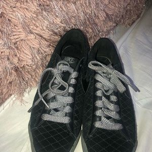 Nike tennis shoes